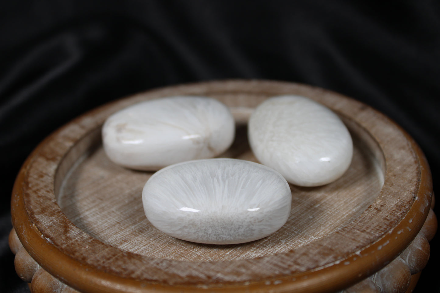 Scolecite Palm Stone