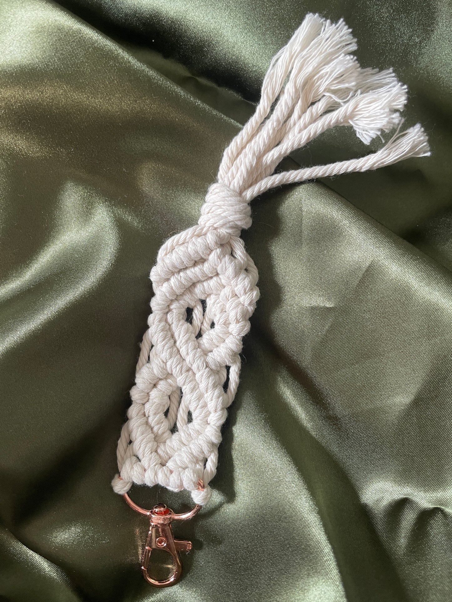 Macramé Keychain | F10
