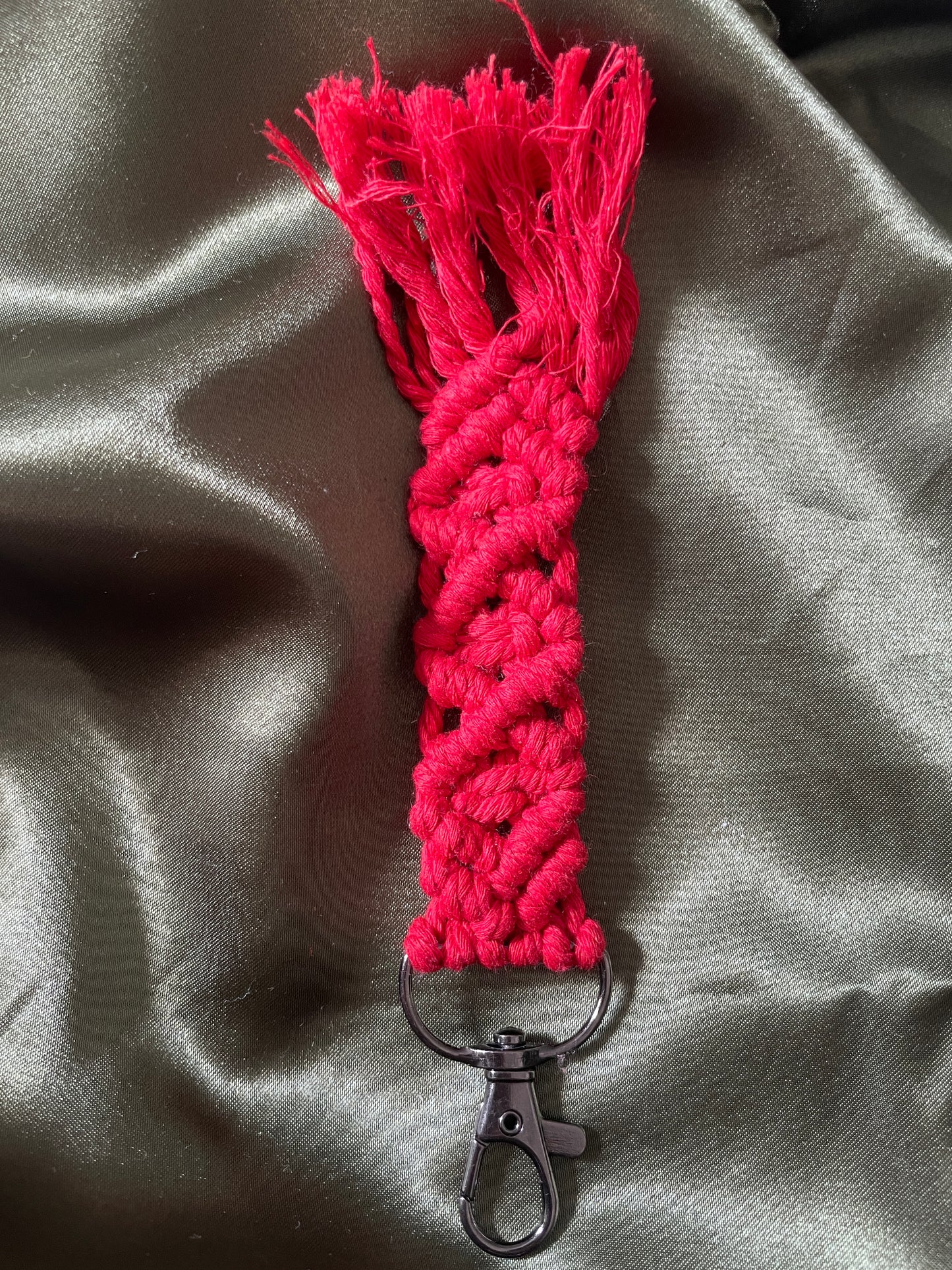Macramé Keychain | O10