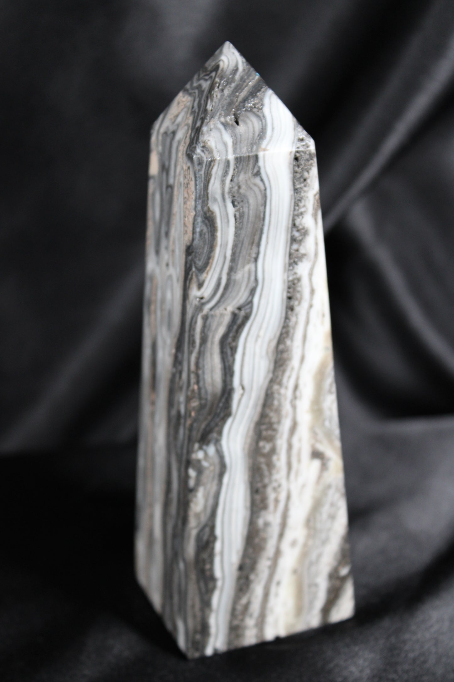 Onyx | Obelisk | D23