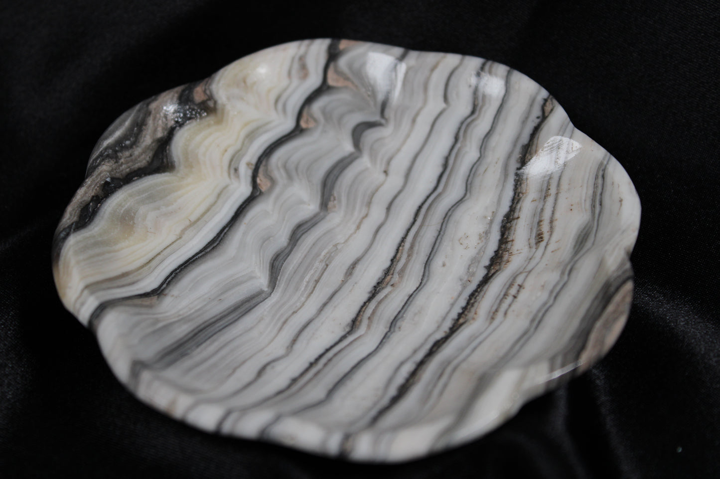 Calcite | Scalloped Bowl | F20