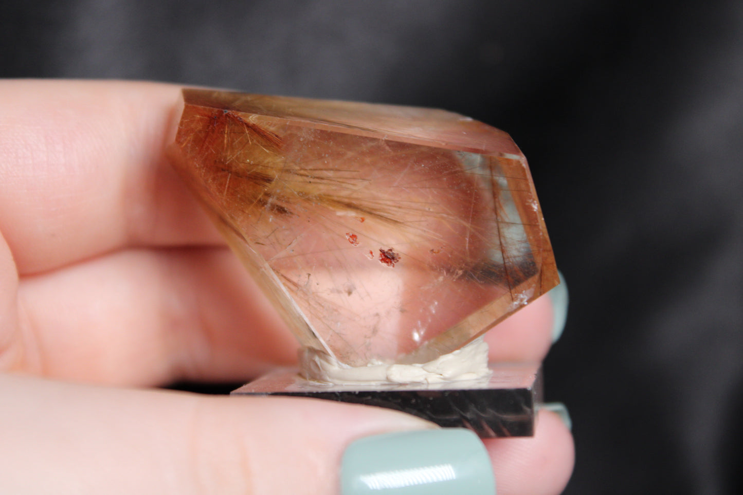 Rutile Freeform + Stand | B28