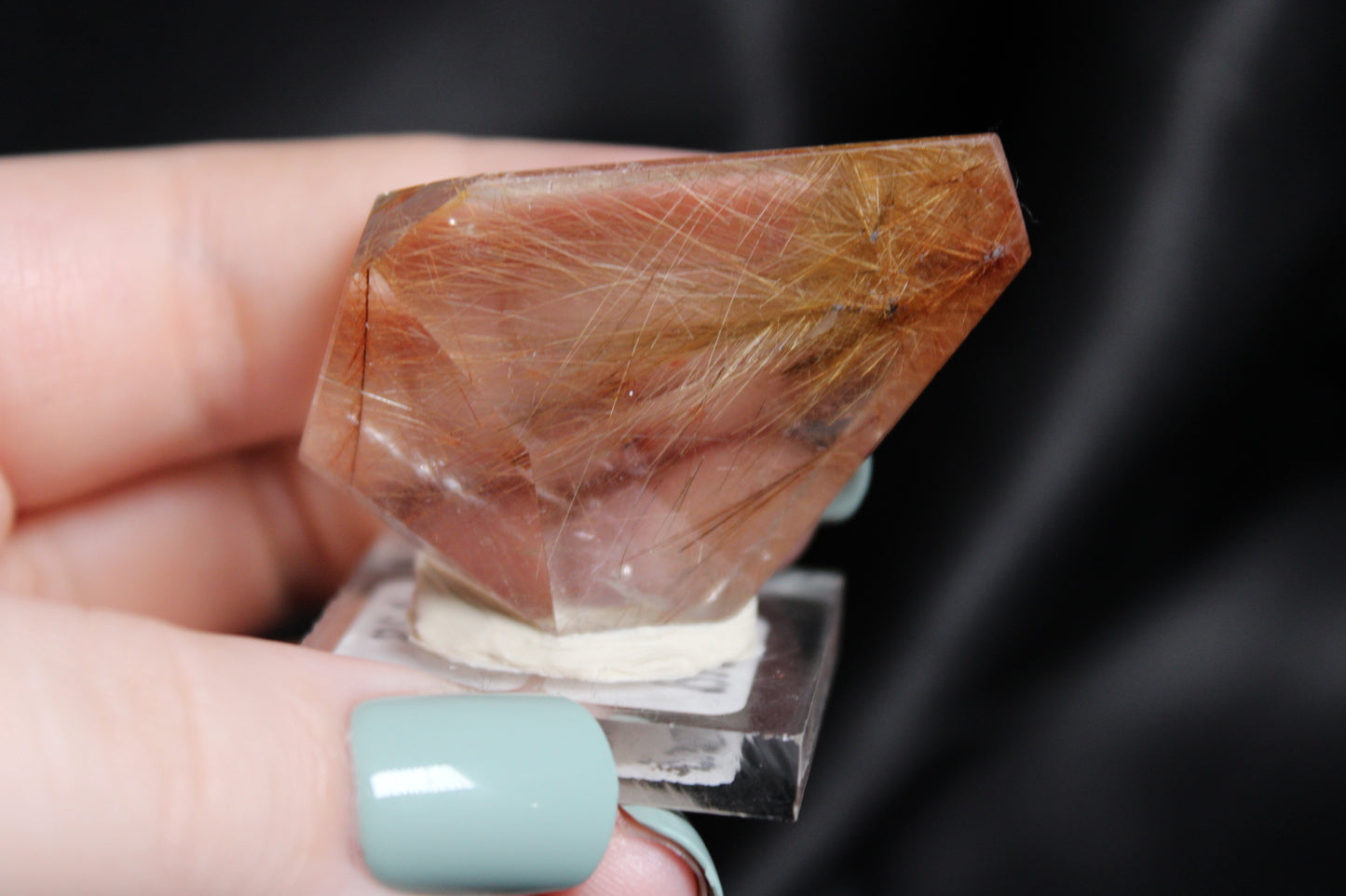 Rutile Freeform + Stand | B28