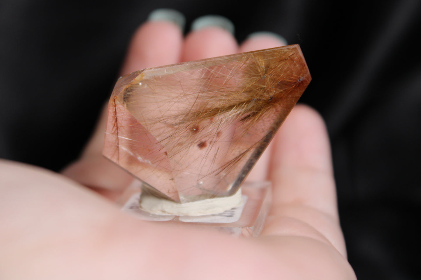 Rutile Freeform + Stand | B28