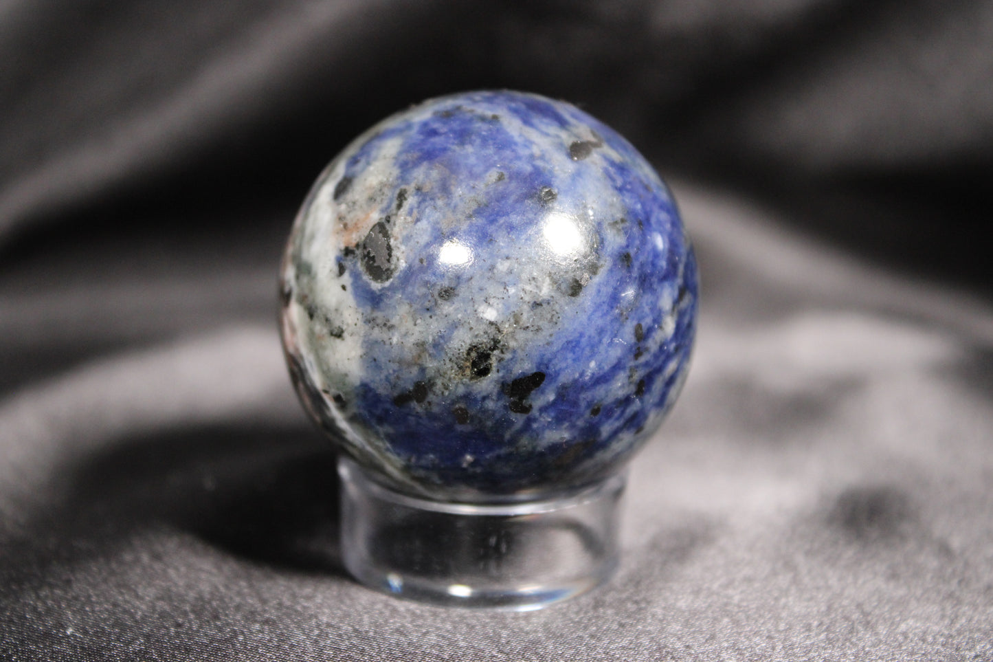 Sodalite Sphere | D14
