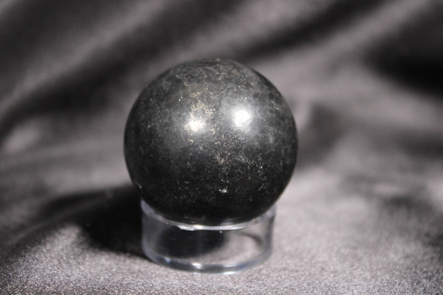 Shungite Sphere | D14