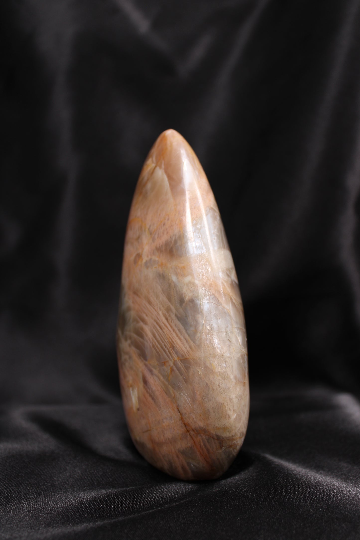 Peach Moonstone | Freeform | D58