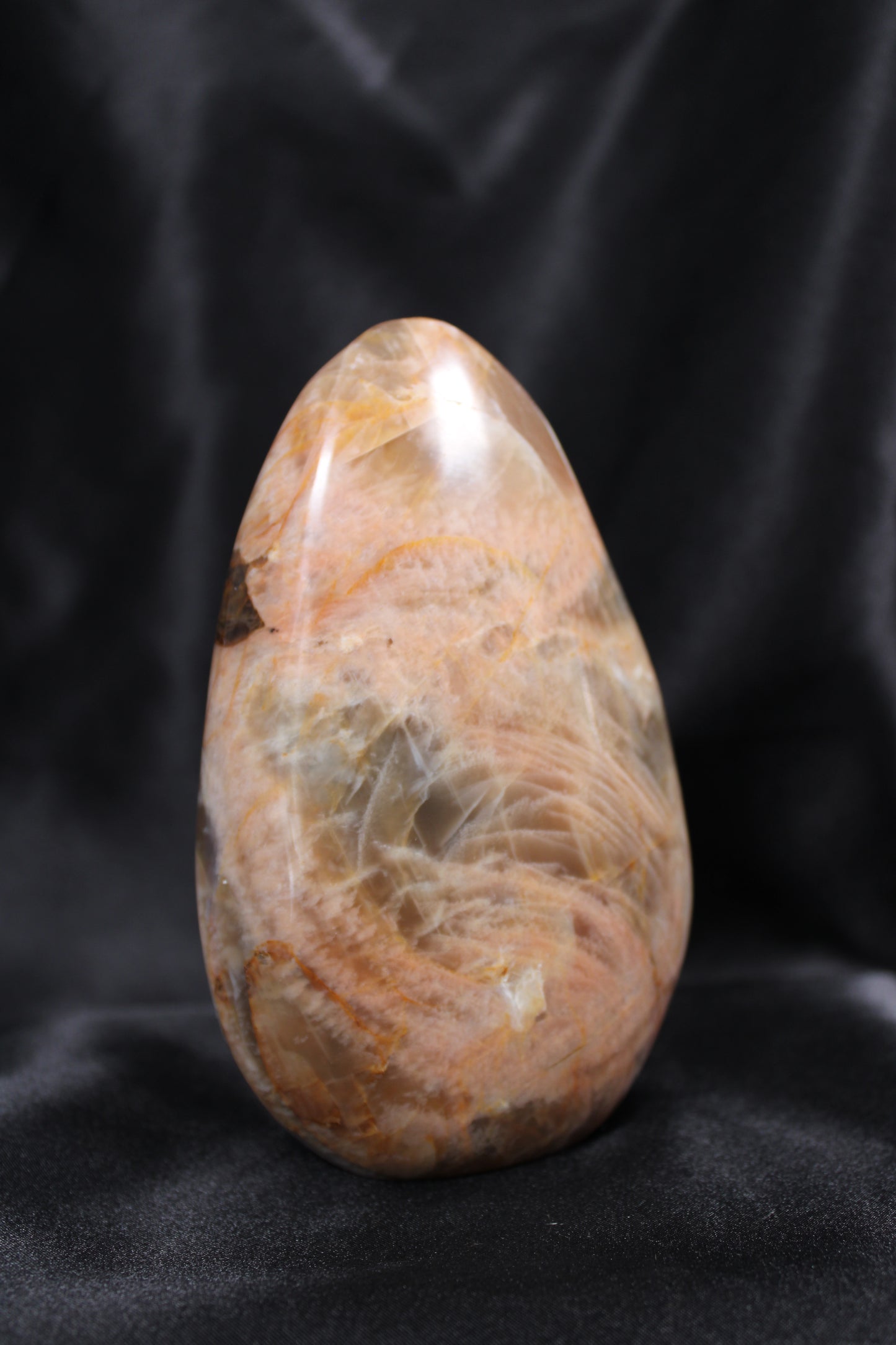 Peach Moonstone | Freeform | D58
