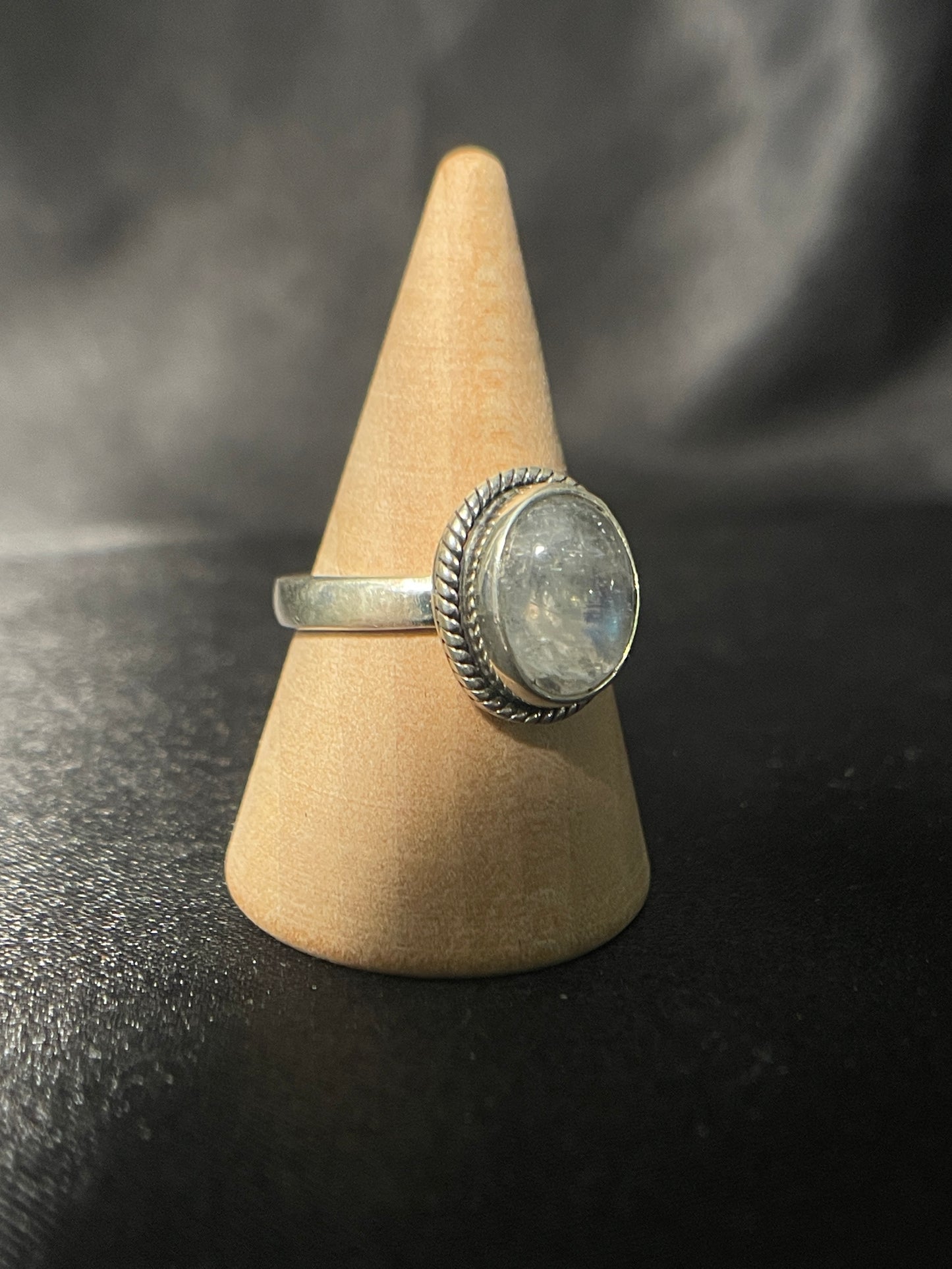 Moonstone Ring | Sterling Silver | Size - 5.5 | D40