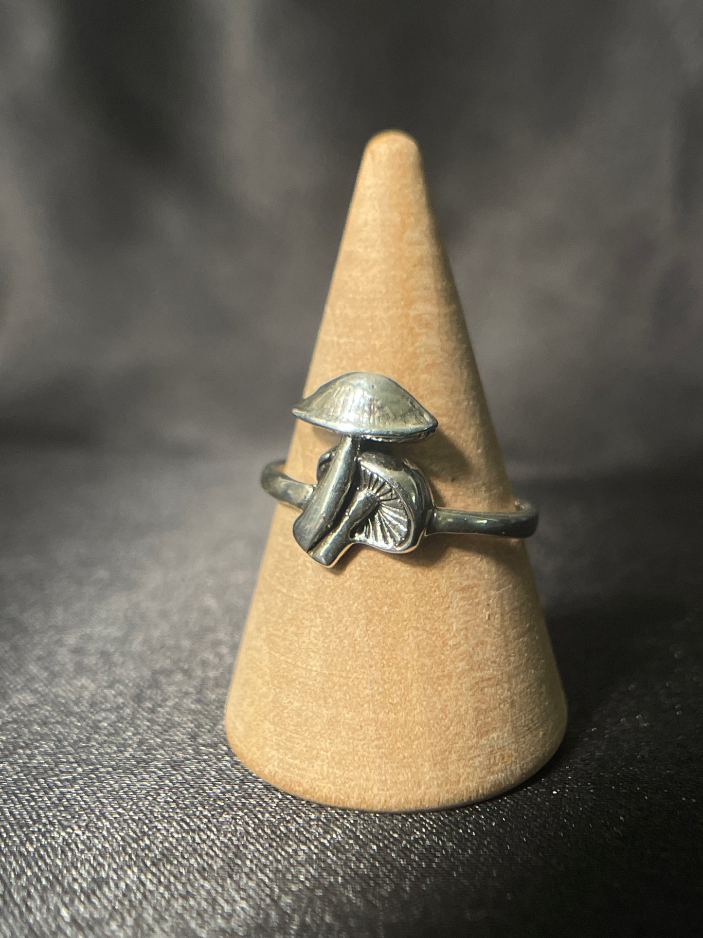 Mushroom Ring | Sterling Silver | Size - 6 | A20