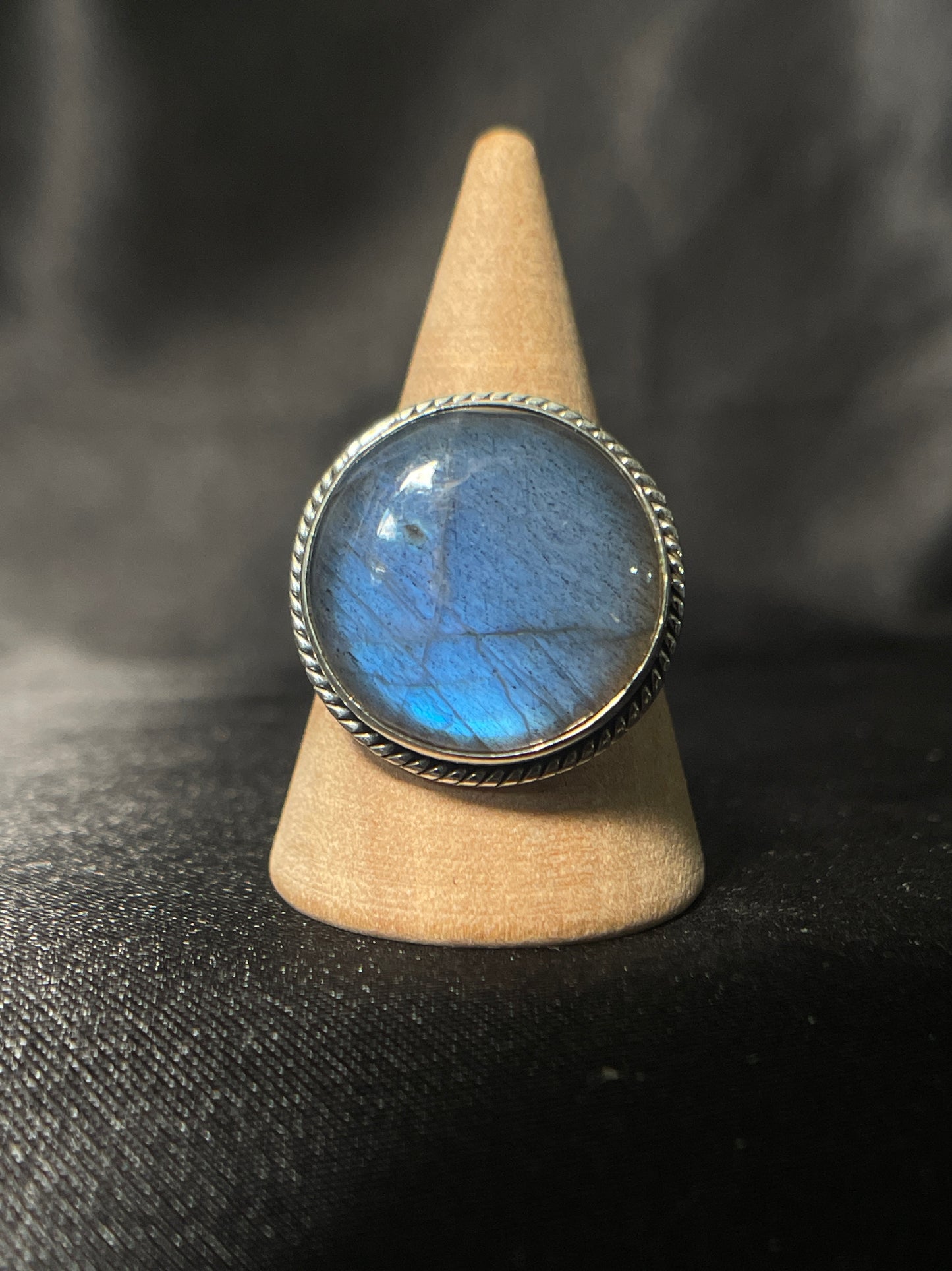 Labradorite Ring | Sterling Silver | Size - 7.5 | D70