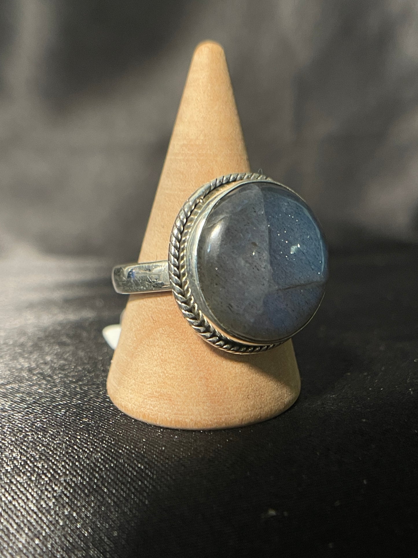 Labradorite Ring | Sterling Silver | Size - 7.5 | D70