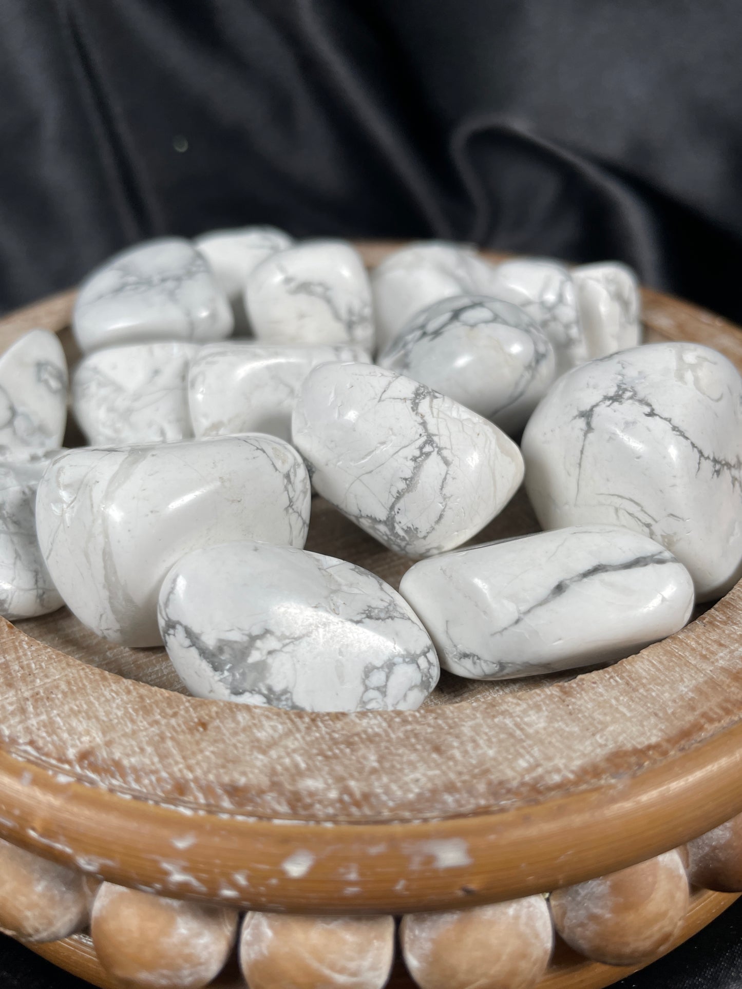 Howlite Tumble | Medium