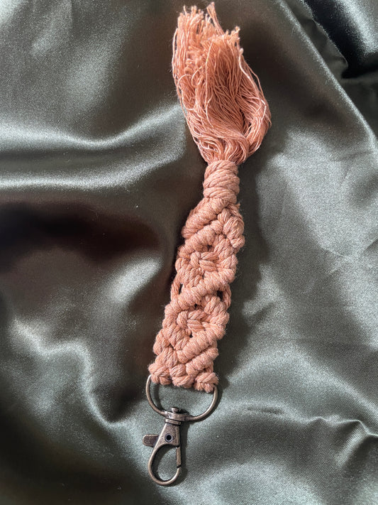 Macramé Keychain | S10