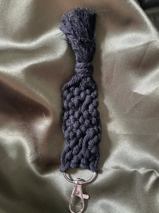 Macramé Keychain | X10