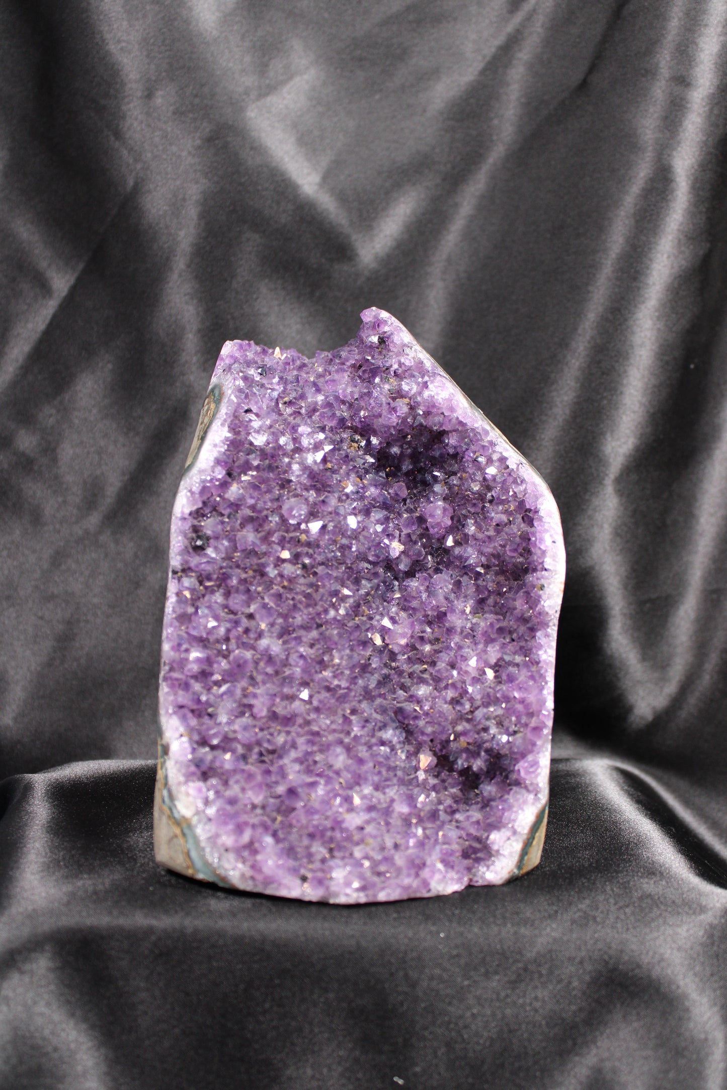 Amethyst Cut Base | Uruguay | BW252