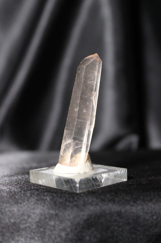 Hematite Lemurian Quartz Specimen | Zambia | F16 w/stand